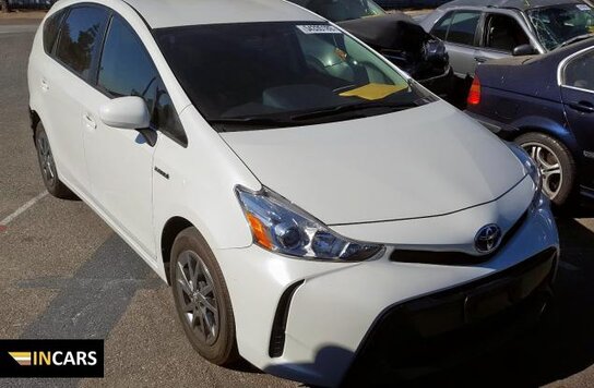 TOYAOTA PRIUS V