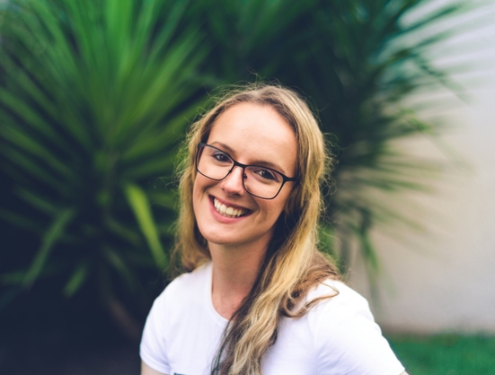 Елена Золотова