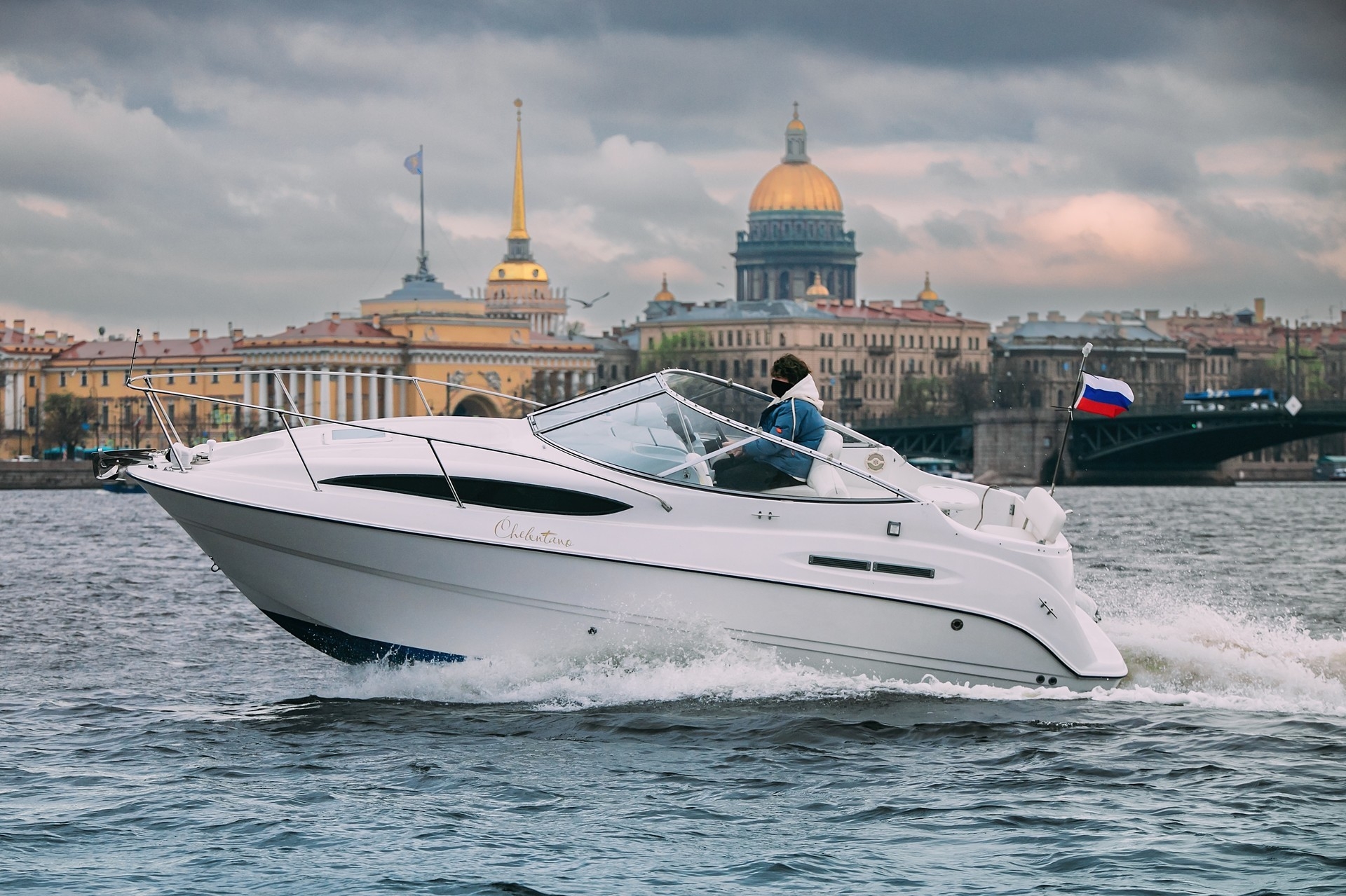 катер Архитектор спб, аренда катера с капитаном Спб, Питер