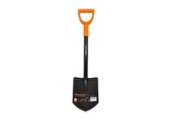 Лопата штыковая укороченного типа Fiskars Solid будет надежным помощником кладоискателя. Фото