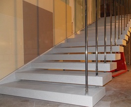 Клееные ступени для лестниц на Больцах Клееные ступени для лестниц на Больцах