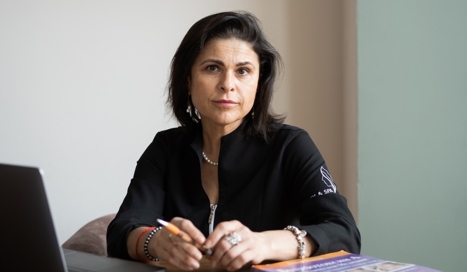 Доктор Елена Пастернак, основатель Peeling School Доктор Елена Пастернак, основатель школы для косметологов Peeling School