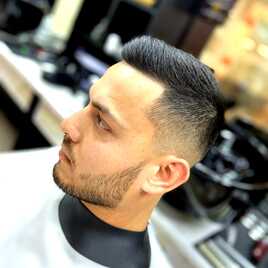 Короткая мужская стрижка на Коломяжском Короткая мужская стрижка на Коломяжском