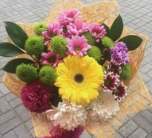 букет из пионовидных роз