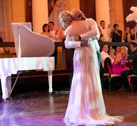 Постановка свадебного танца молодоженов Постановка свадебного танца молодоженов