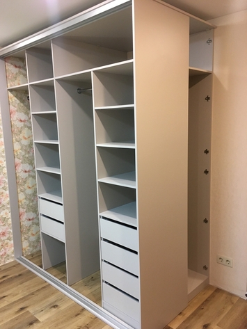 Шкаф купе гардеробная (Хай тек купе) на заказ в Екатеринбурге Арт. 888-07-11 Шкаф купе гардеробная (Хай тек купе) на заказ в Екатеринбурге Арт. 888-07-12