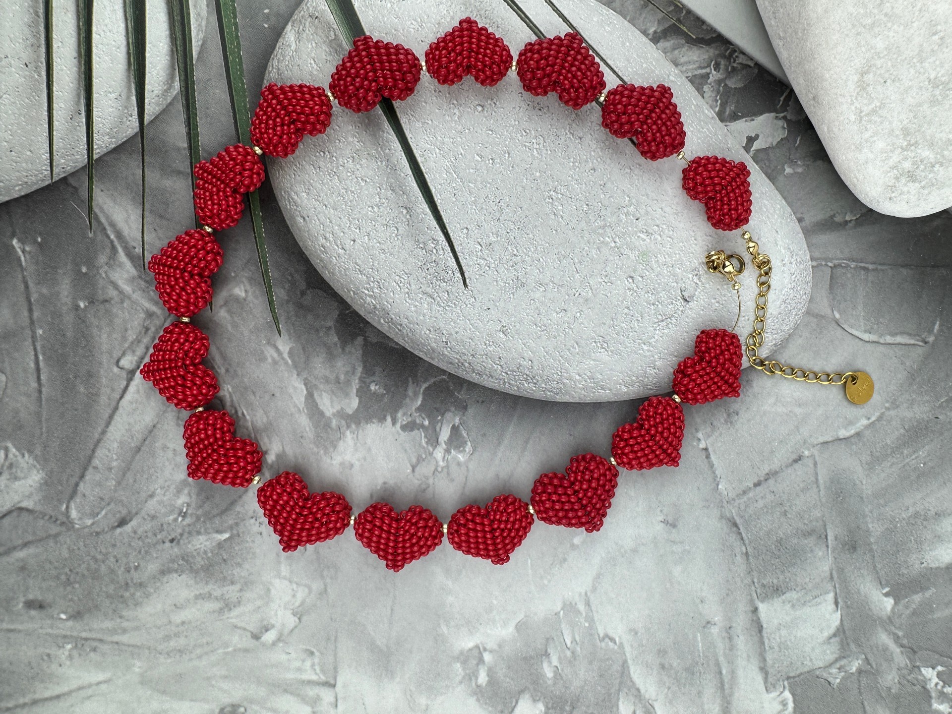 Комплект украшений из бисера: колье, браслет и серьги ручной работы