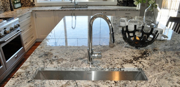 гранит alaska white