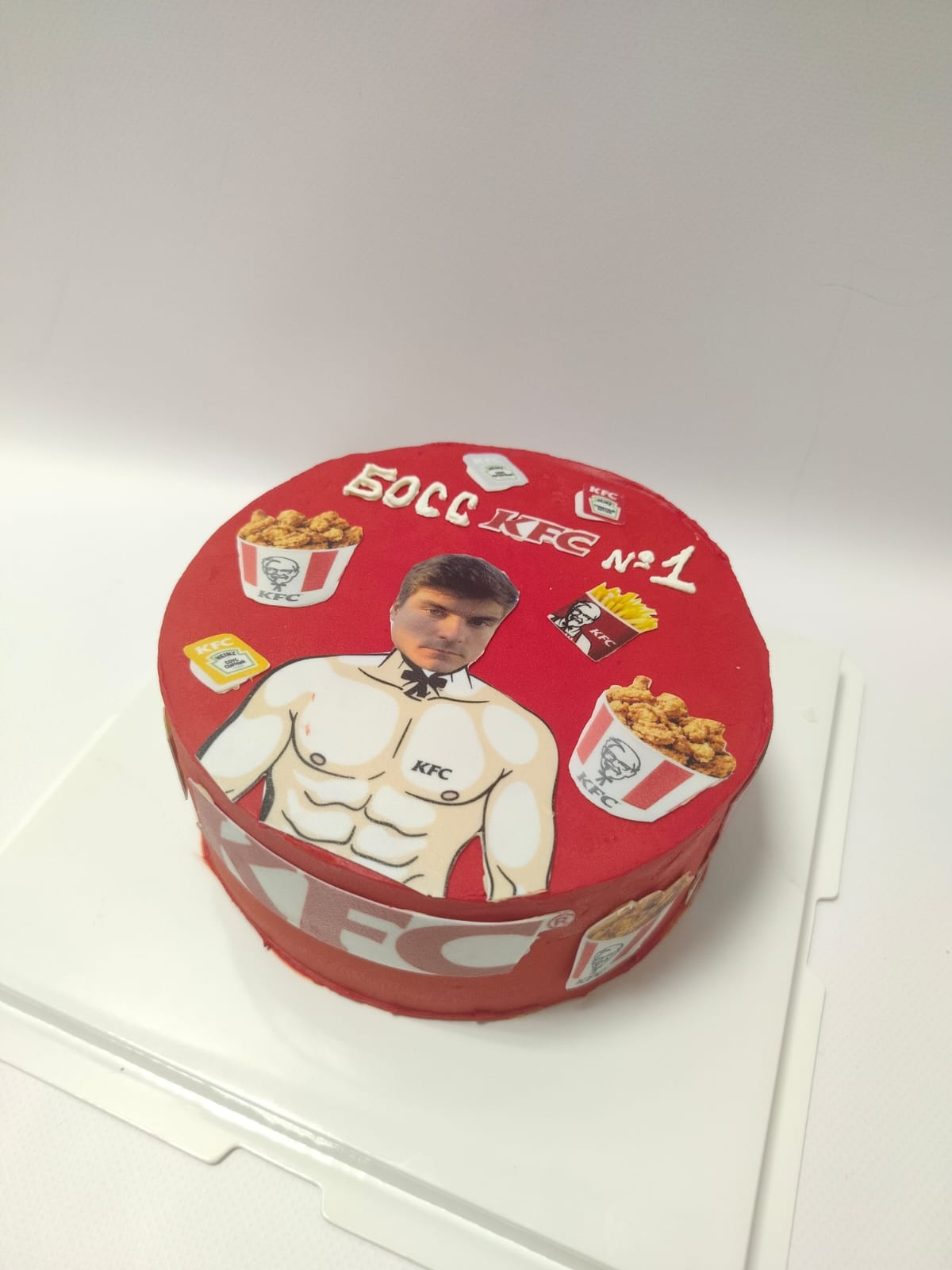 корпоративный торт для компании KFC от кондитерской ВО