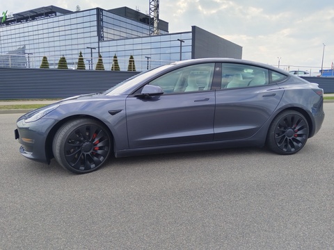 ФОТО: TESLA MODEL 3 PERFORMANCE
