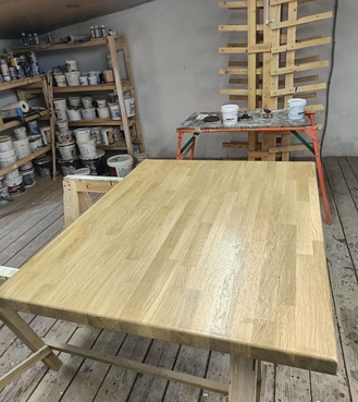 Изготовление квадратных столешниц из массива дерева в Уфе от компании ЭкоМассивУфа