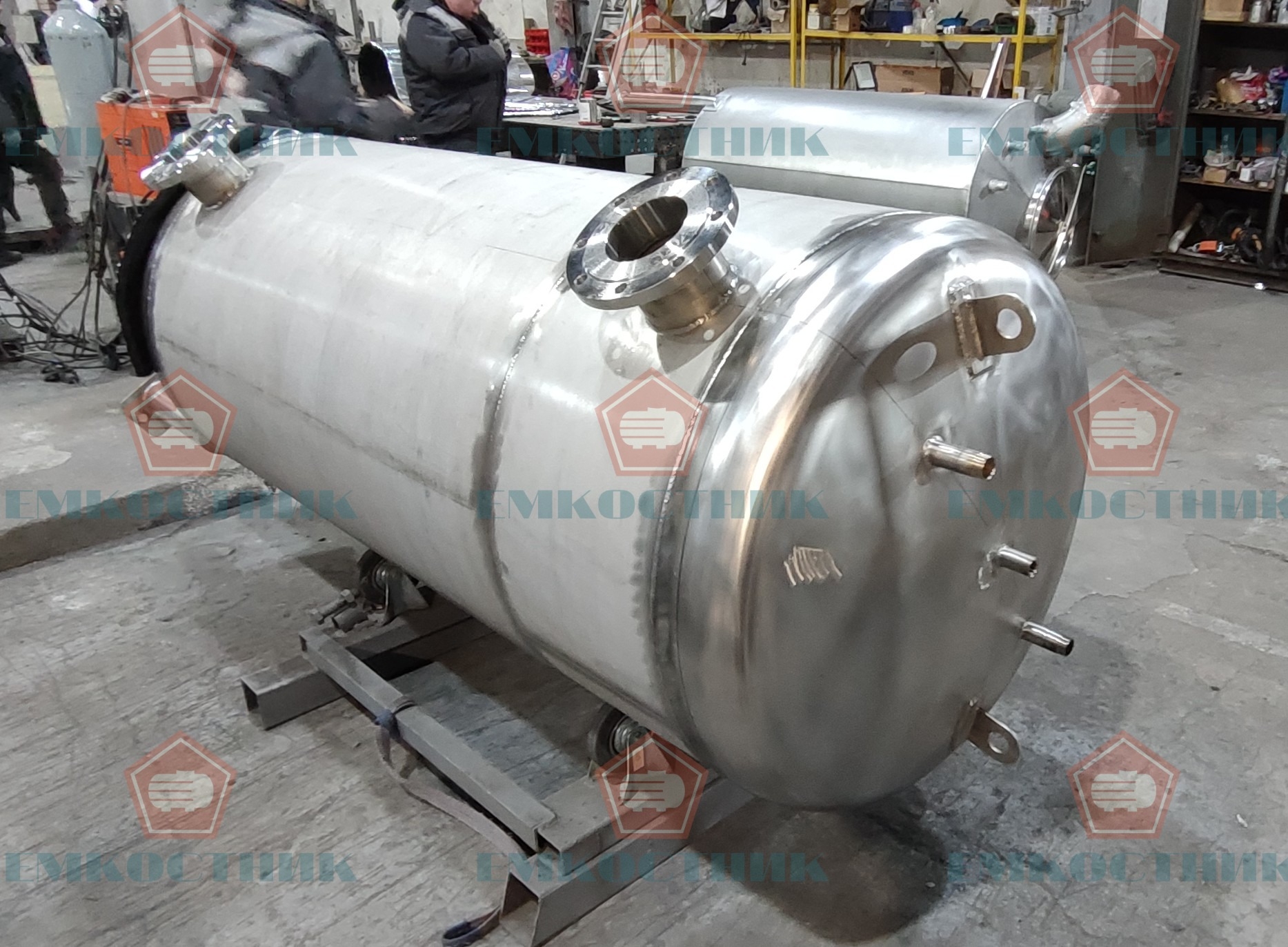 Буферная емкость, AISI 304, V – 1,5 м³ и Сбросная емкость открытого типа из конструкционной стали Ст