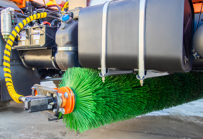 Щетка средняя межбазовая для КДМ