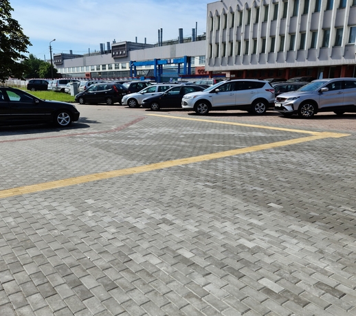 Укладка плитки на парковке в Минске