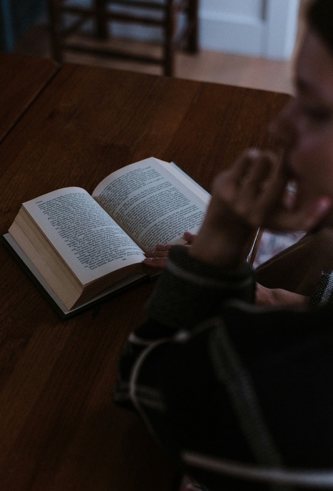 Пациент ведет дневник контроля приступов эпилепсии