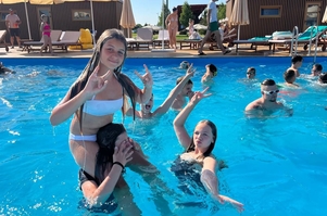 Spa&Camp детский лагерь бассейн с подогревом, оборудованный навесами 