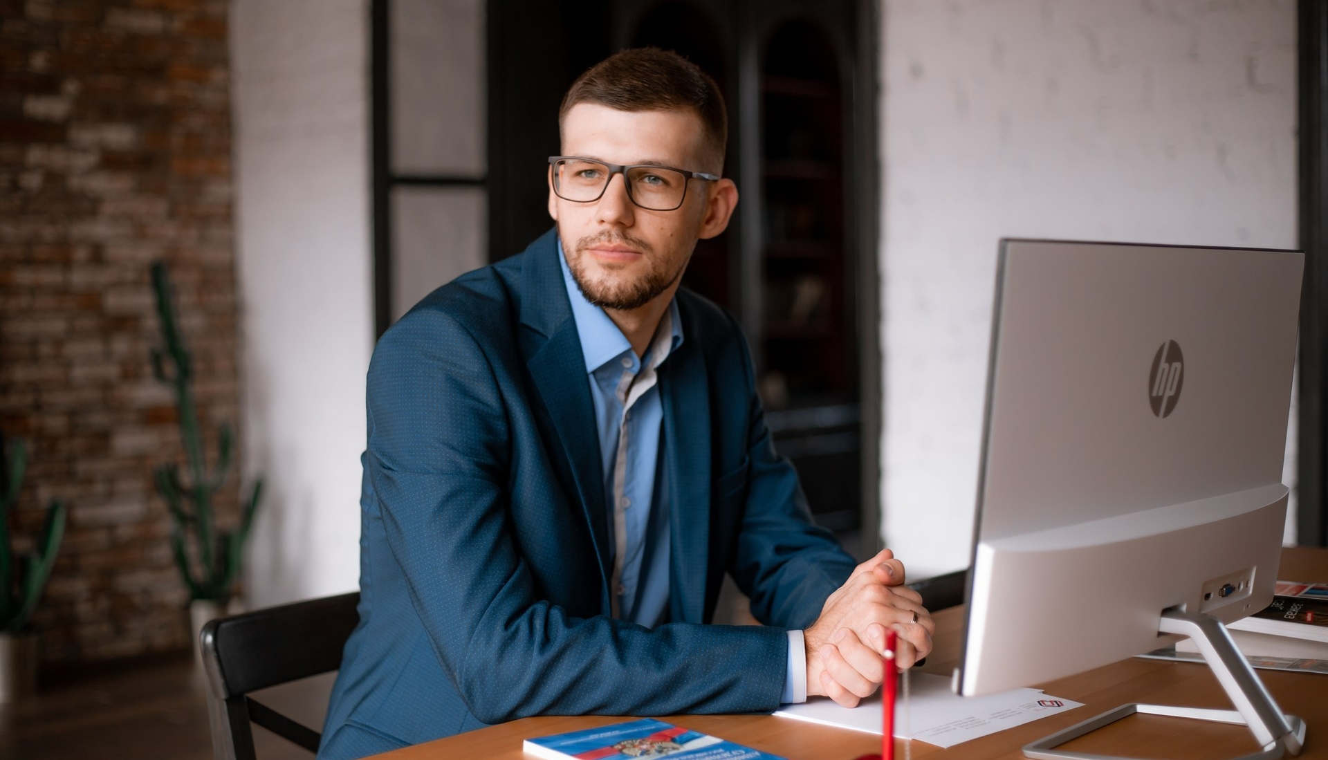 Юридическая консультация во Владивостоке Александр Пронин