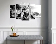 Пара львов, черное-белое фото