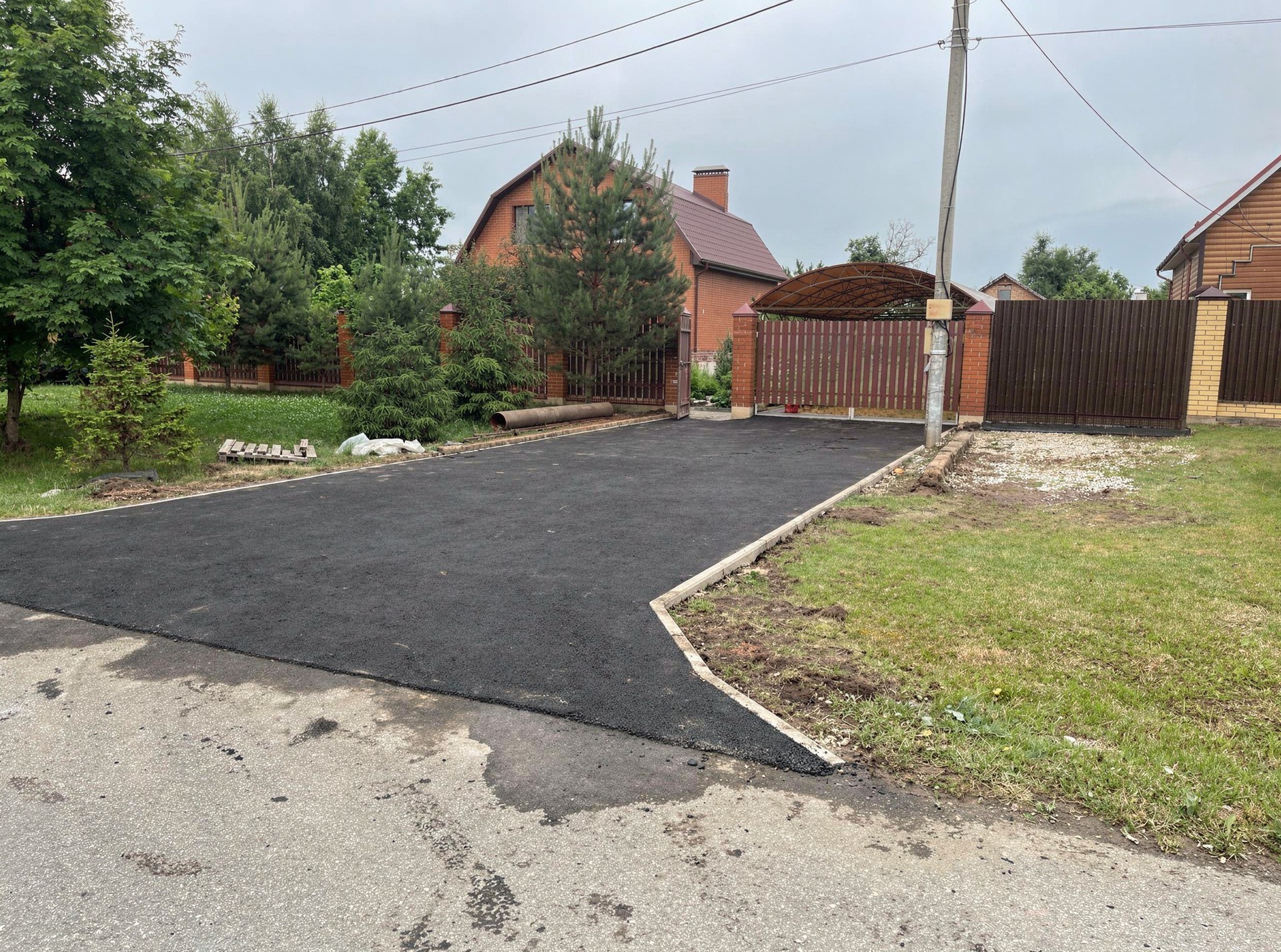 После асфальтирования — готовая площадка