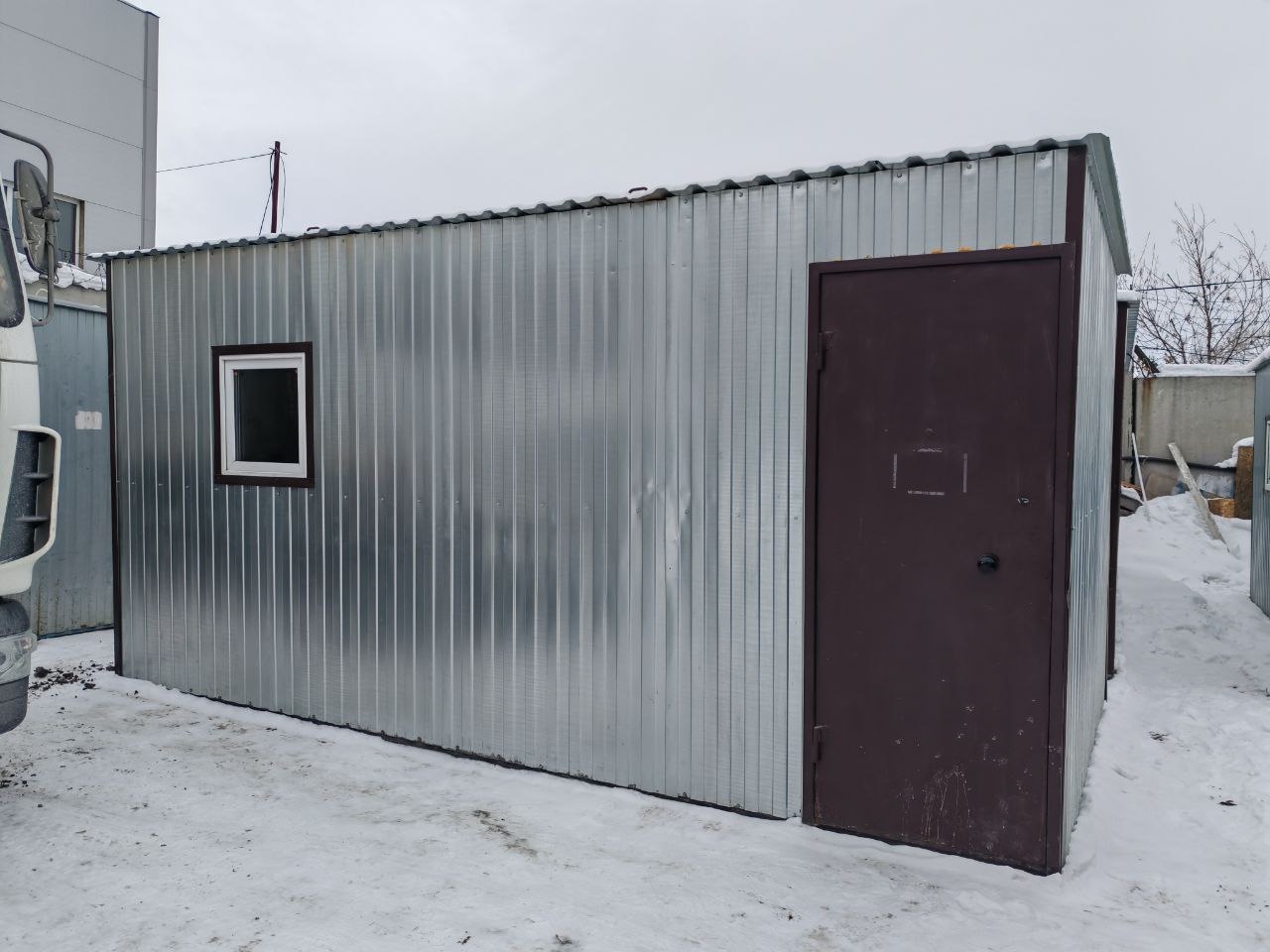 Вагончик, бытовка, вид внутри