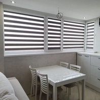 Рулонные шторы зебра на окна кухни в Самаре