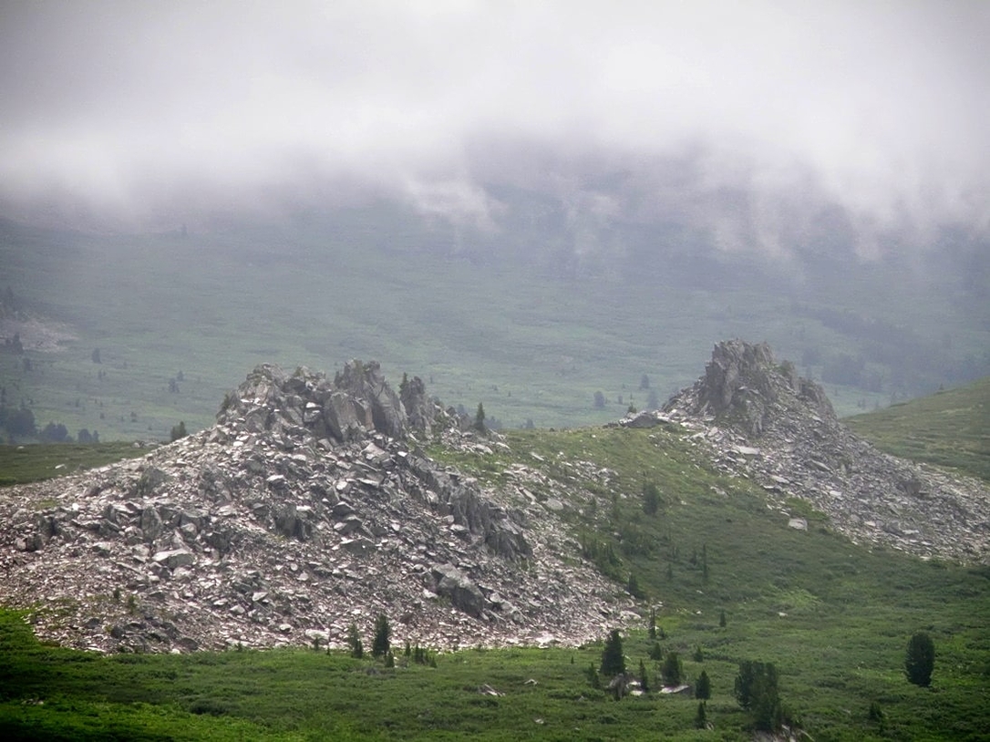 Замки горных духов