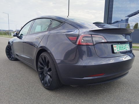 ФОТО: TESLA MODEL 3 PERFORMANCE