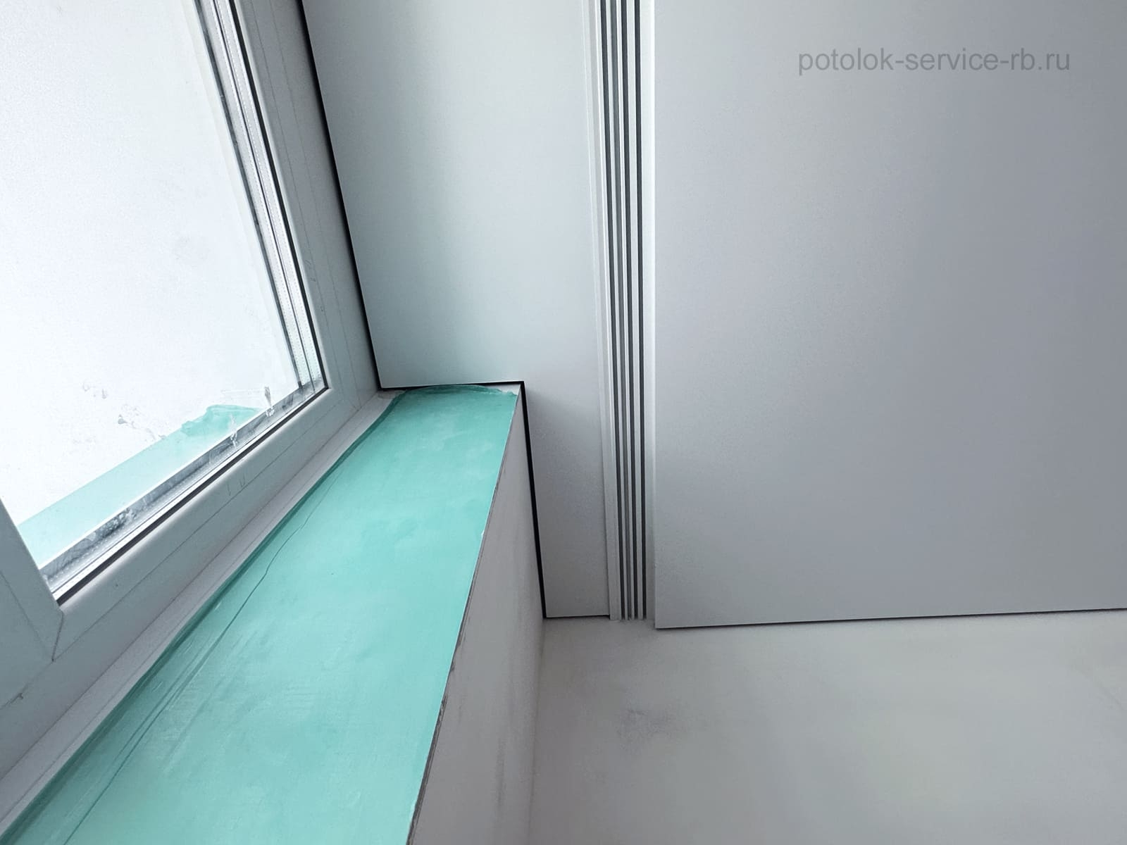 Теневой натяжной потолок с карнизом ПК-5