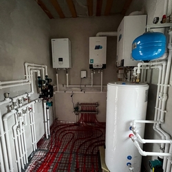 Монтаж котельной в частном доме с газовым, электрическим котлом и бойлером косвенного нагрева