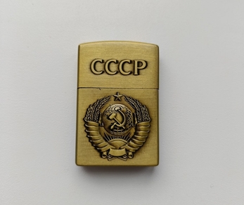 Изображение компактной зажигалки с уникальным дизайном