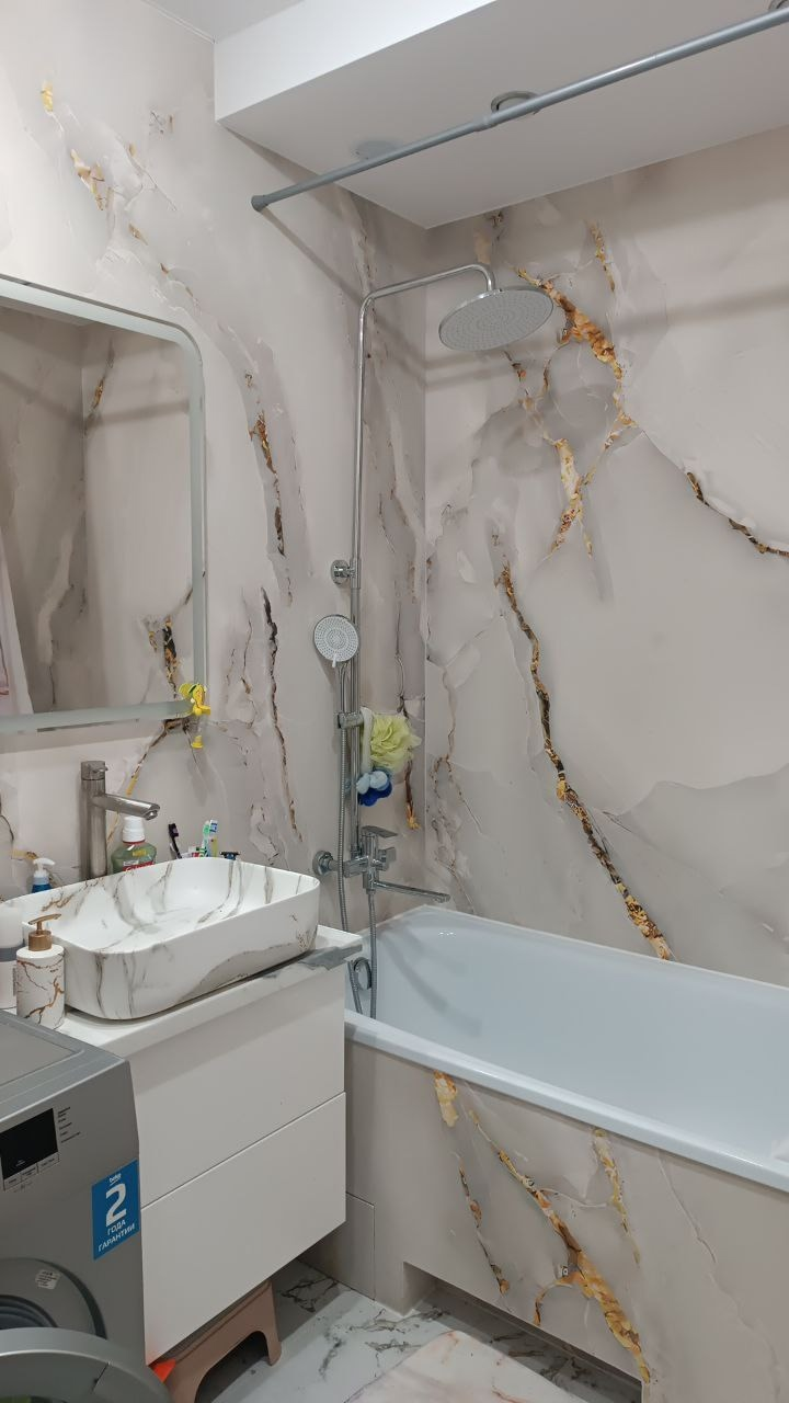 Oblicovka_gibkim_mramorom_vannaya_Kalakata