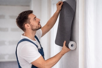 оклейка обоями