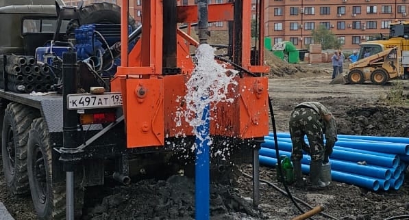 Артезианская скважина с чистой водой