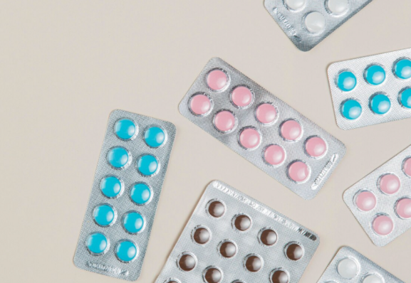 Торговые наименования и доступные лекарственные формы