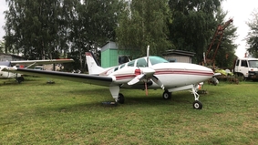 Beechcraft 58 Baron 1973 г.