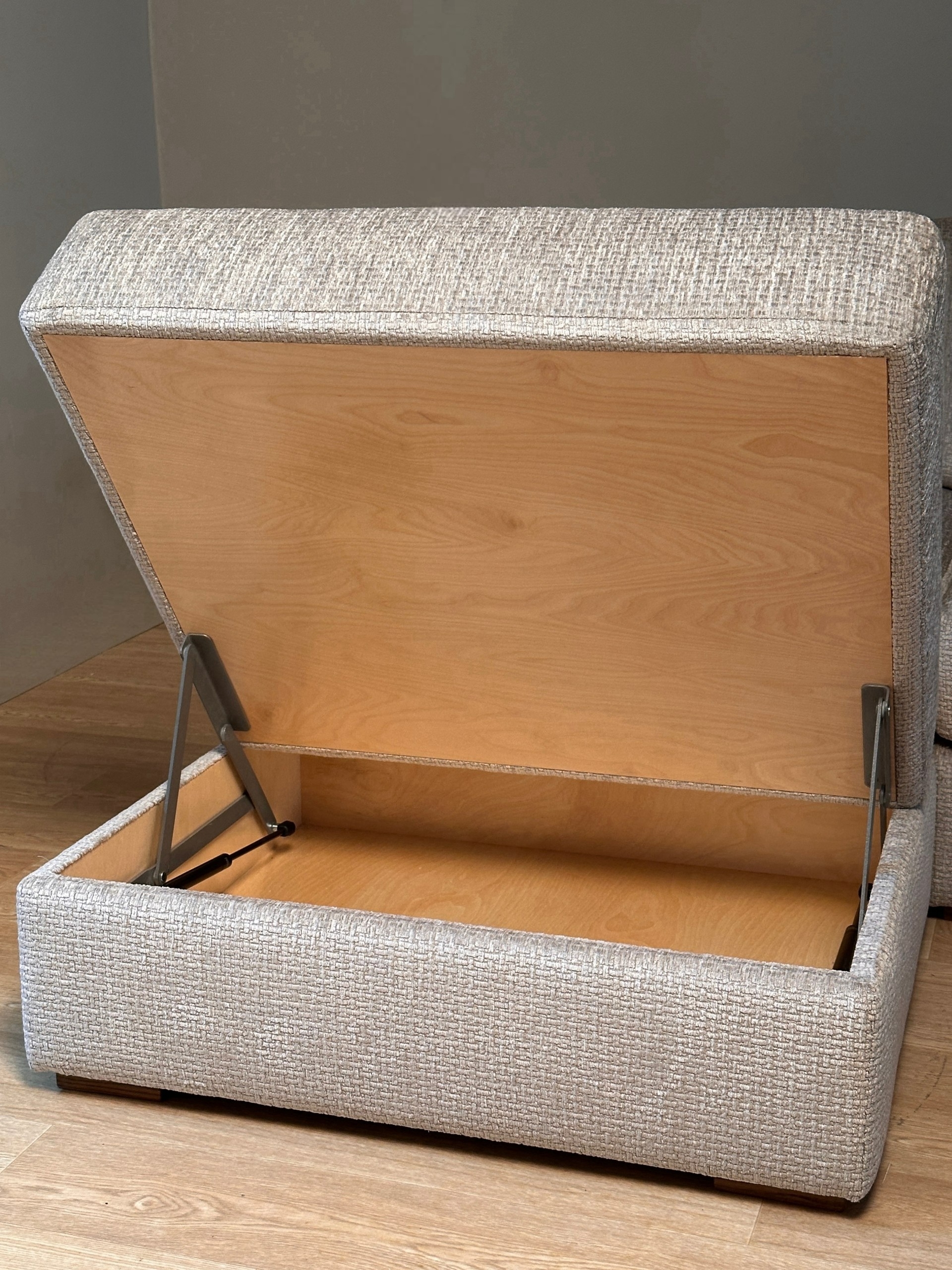 Диван Эталон. Ателье мягкой мебели MALINO