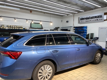 tónování autoskel Škoda Octavia 4