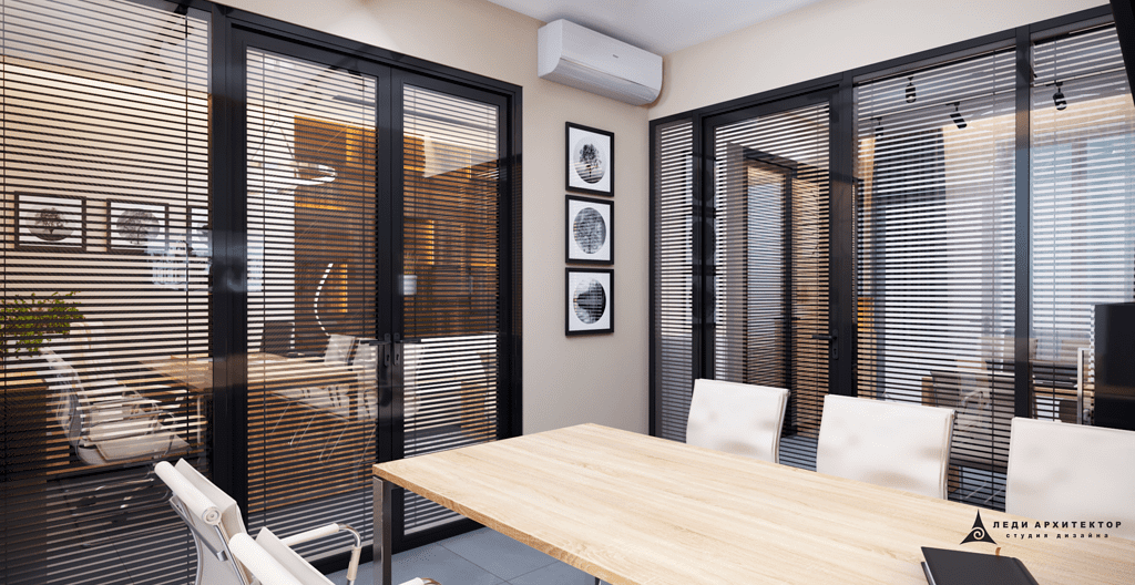 Интерьер современной переговорной клиники Корд