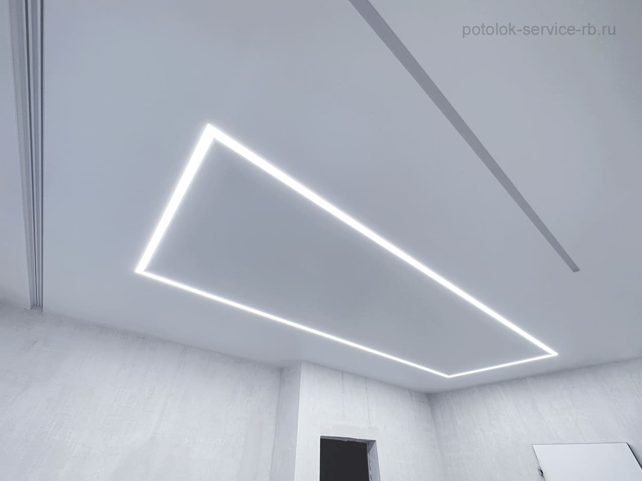 Световые линии на натяжном потолке