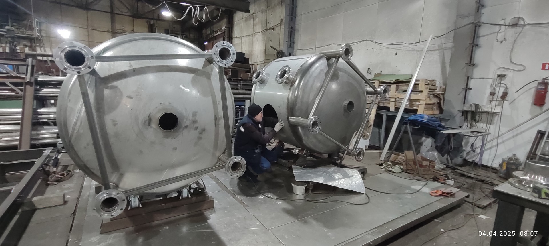 Аккумулирующая емкость V-2,4 м3
