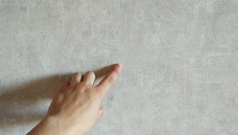 наклеенные обои