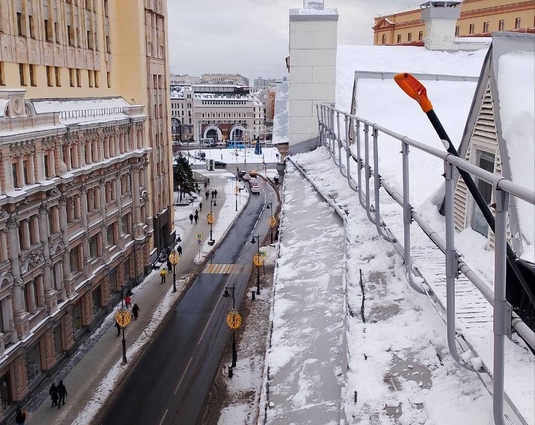 уборка снега с крыш
