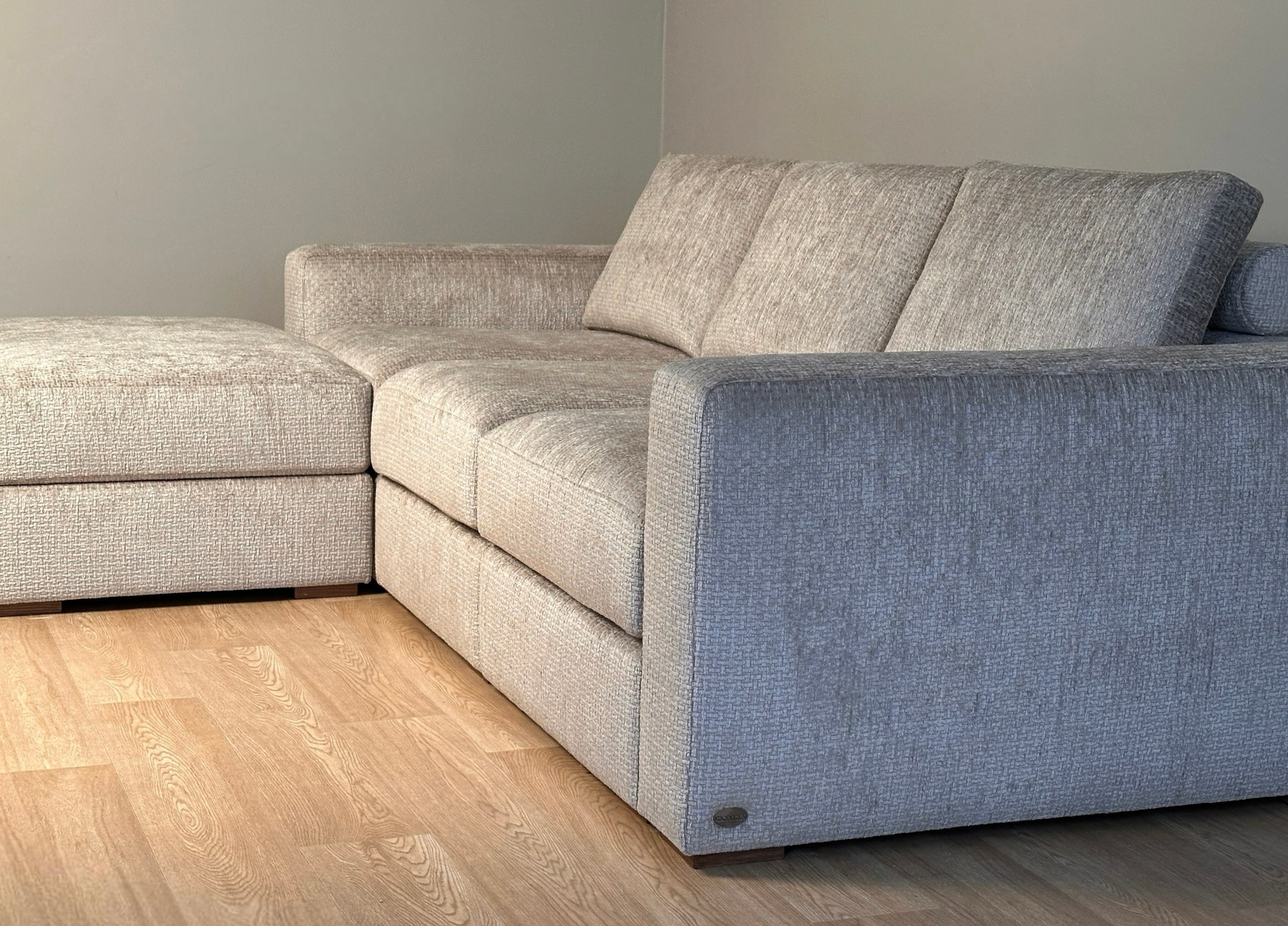 Диван Эталон. Ателье мягкой мебели MALINO