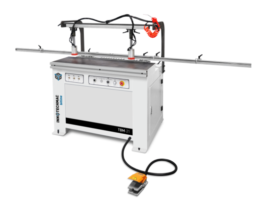 Сверлильно-присадочный станок TBM-21 горизонтального типа в корпусе белого цвета