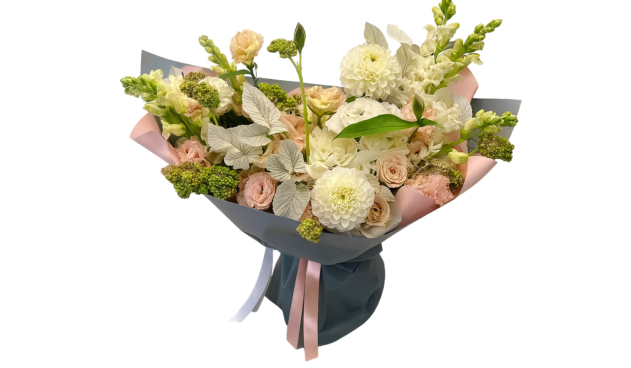 Гортензия, Георгин, Эустома, Кустовая Роза, Антирринум, Лаконос, Малина