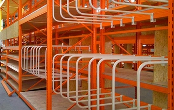 Полки полочного мезонина