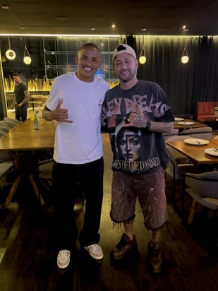 Джон и Неймар