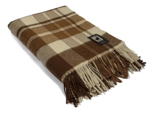 Мягкий тёплый плед из натуральной шерсти для бабушки или дедушки на 90 лет