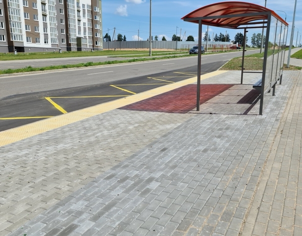Уложенное покрытие из тротуарной плитки
