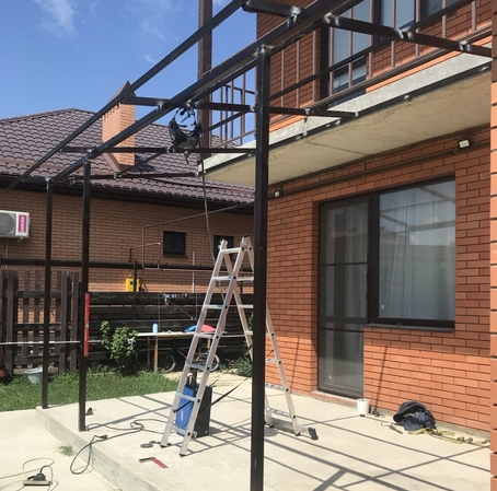 Изготовление и установка примыкающего навеса к дому в Уфе, Уфимском районе от АктивСтрой